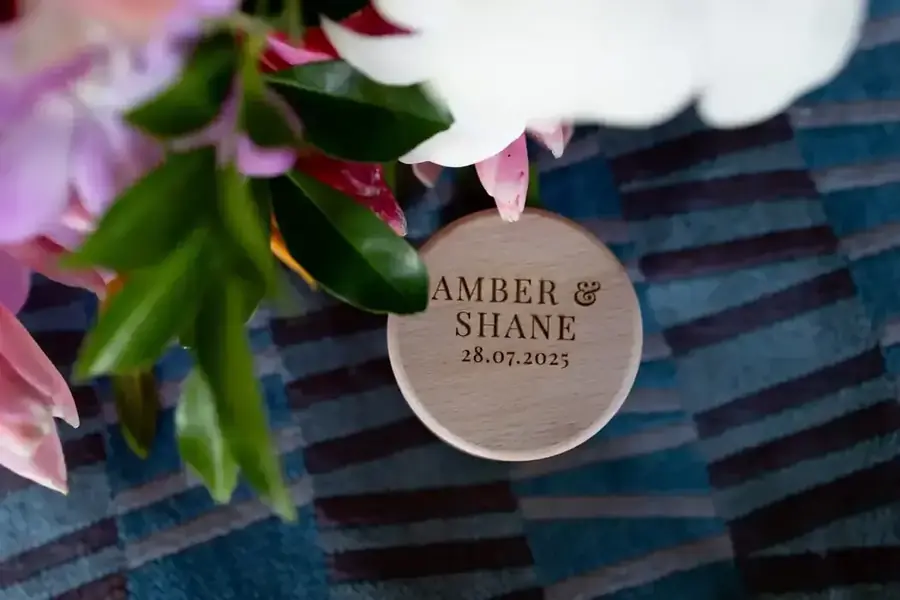 Paradise Bride floral styling and wedding details — 001