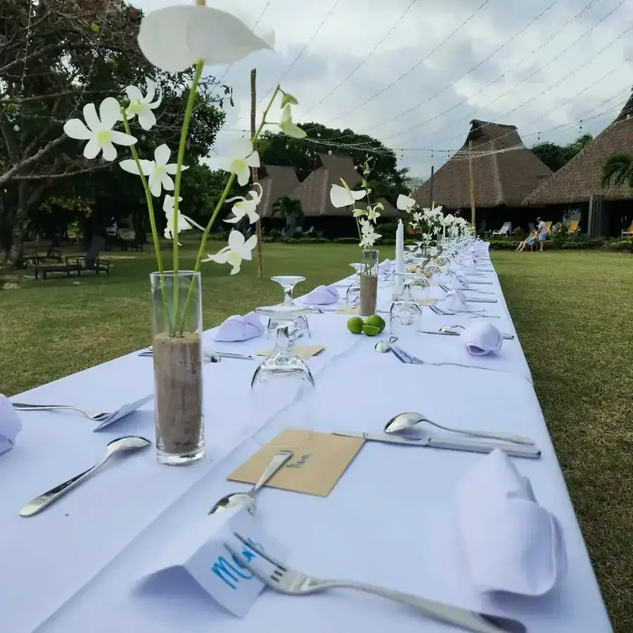 Tropical wedding styling by Paradise Bride — 003