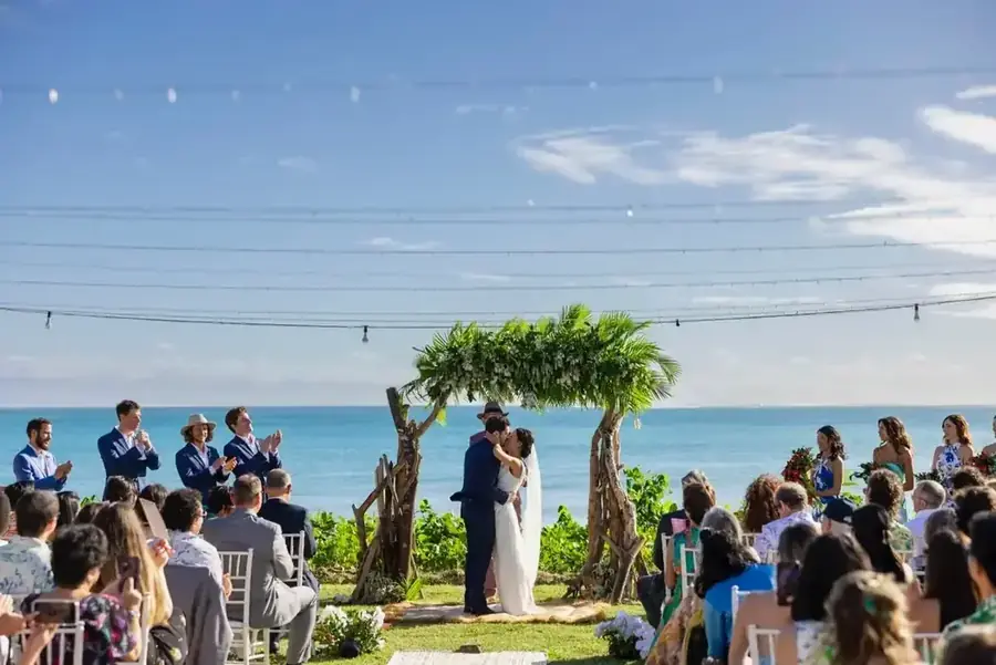 Tropical wedding aisle styled by Paradise Bride — 007