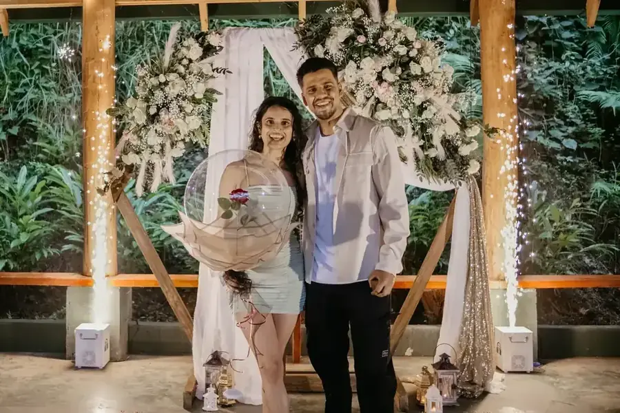 Joyful Fiji wedding couple moment — 005