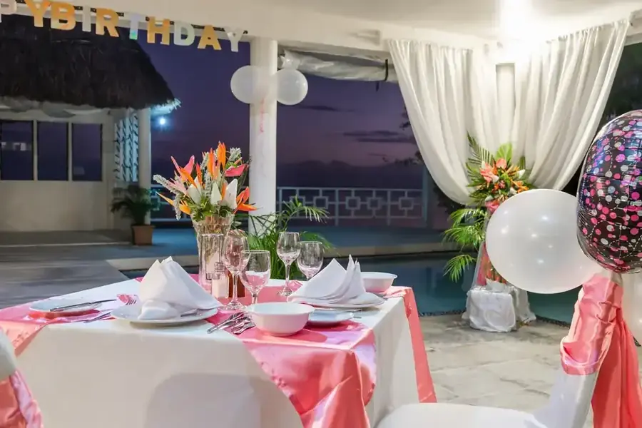 Fiji wedding tablescape and décor — 007