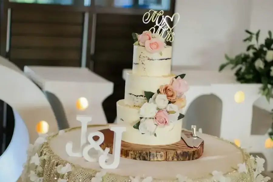Paradise Bride floral styling and wedding details — 021