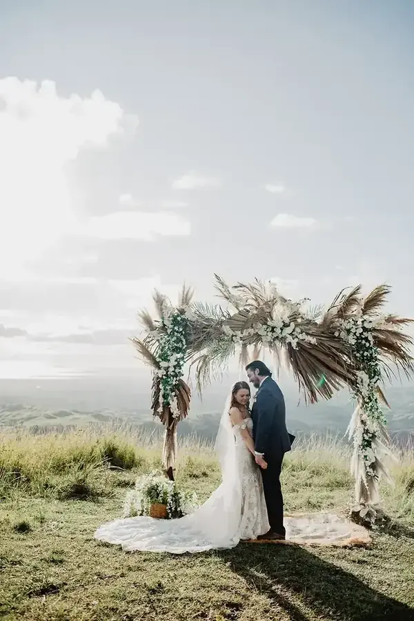 Bride and groom portrait in an island setting — 019