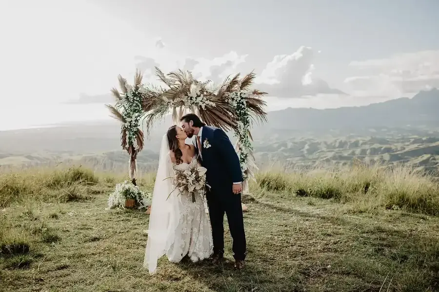 Bride and groom portrait in an island setting — 029