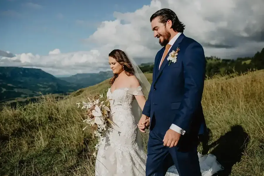 Newlywed moment at a Fiji destination wedding — 037