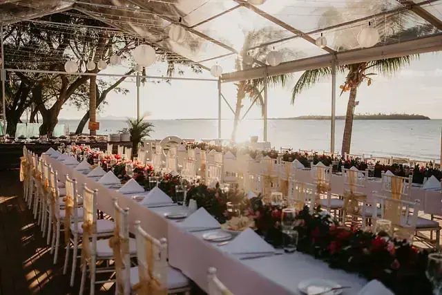 Wedding flowers and decorative details in Fiji — 094