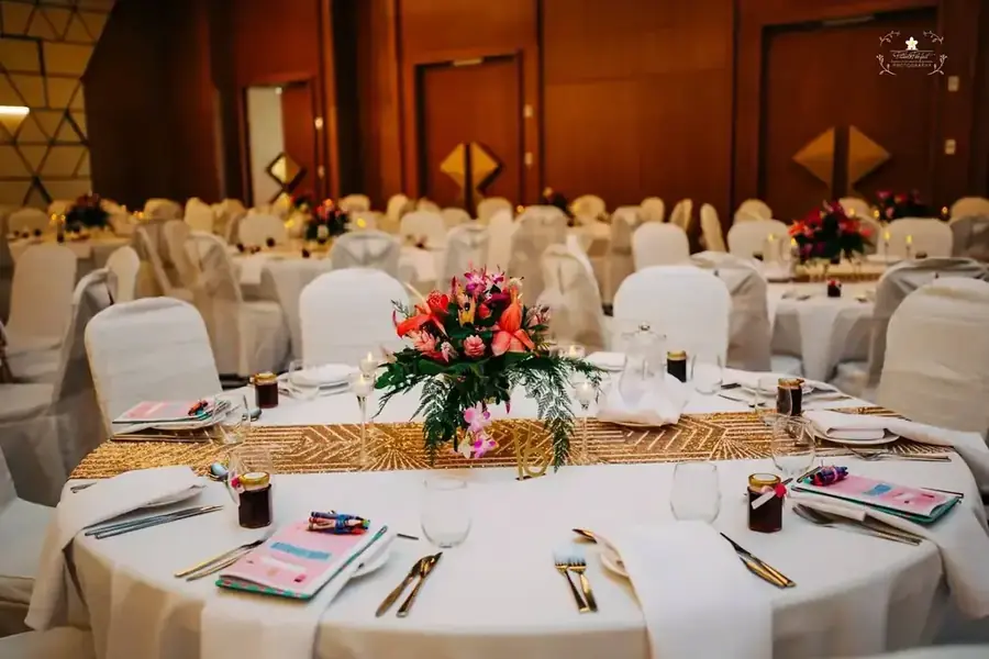 Multicultural wedding moment in Fiji — 045