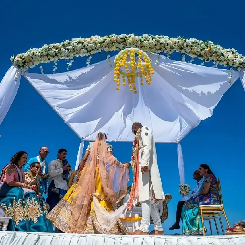Multicultural wedding moment in Fiji — 065