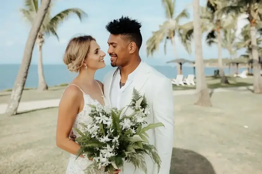 Paradise Bride couple celebration in Fiji — 058