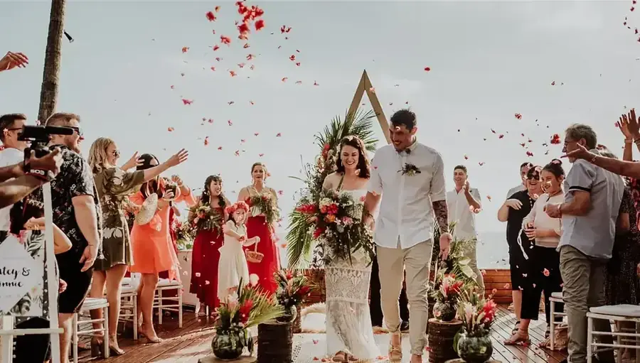 Wedding vows in a beautiful Fiji setting — 029