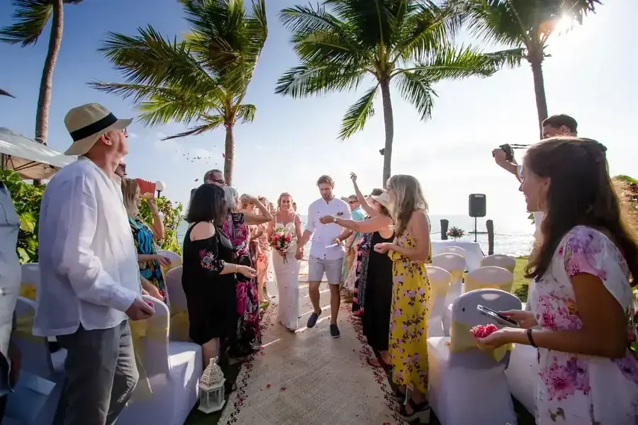 Tropical wedding aisle styled by Paradise Bride — 032