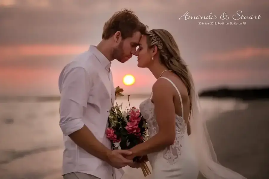 Newlywed moment at a Fiji destination wedding — 087