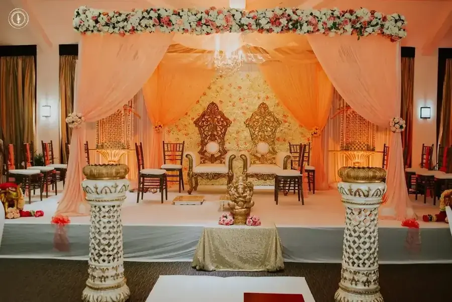 Multicultural wedding moment in Fiji — 075
