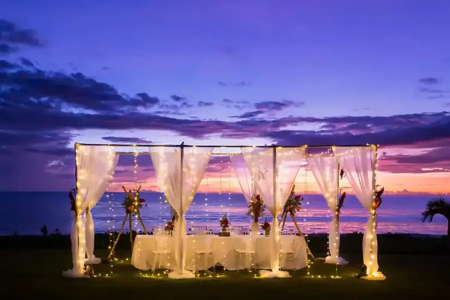 Tropical celebration setting by Paradise Bride — 058