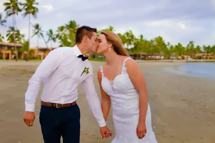 Romantic Fiji wedding couple portrait — 106