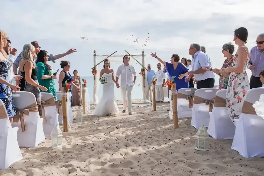 Paradise Bride ceremony design in Fiji — 045