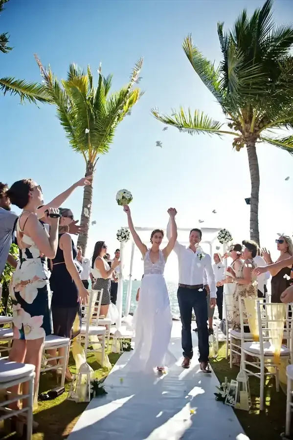 Paradise Bride ceremony design in Fiji — 050