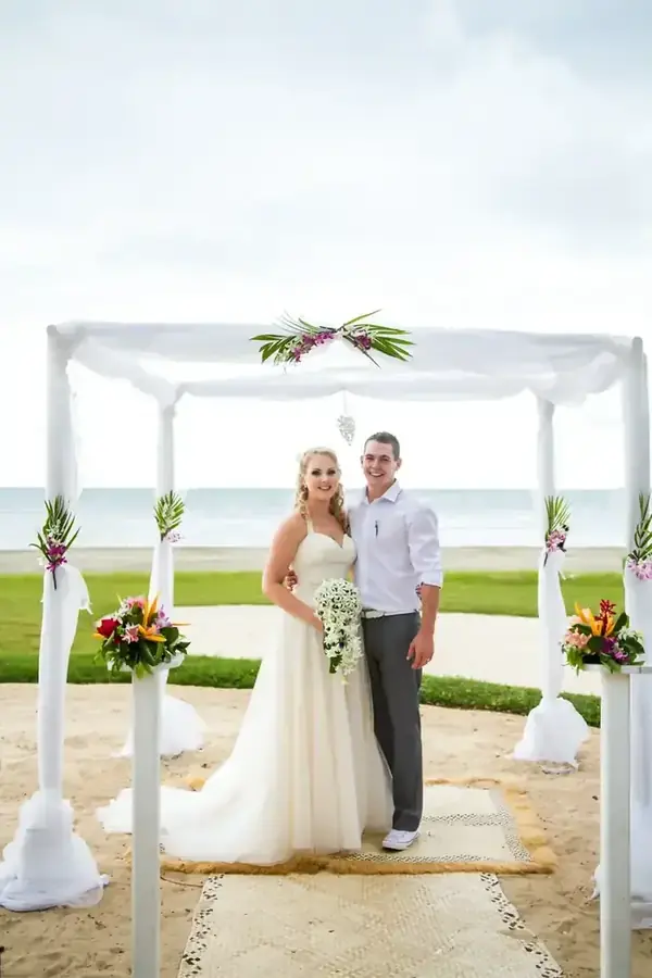 Tropical wedding aisle styled by Paradise Bride — 062