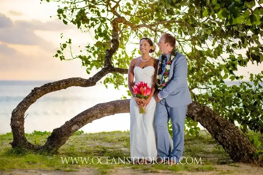 Joyful Fiji wedding couple moment — 125