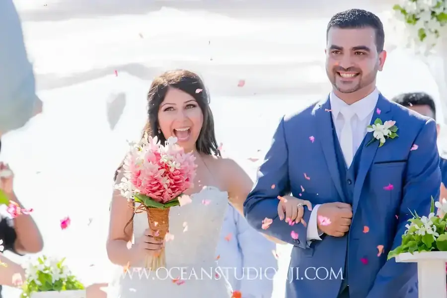 Bride and groom portrait in an island setting — 129